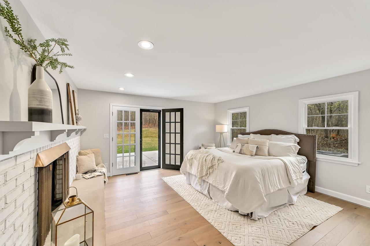 10525 North Fairway LANE