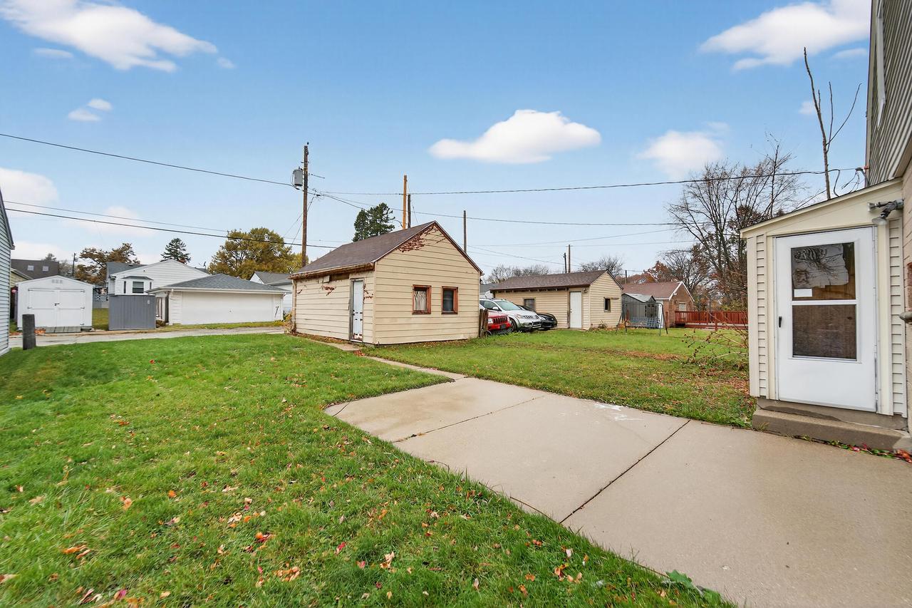 3017 South 49th STREET