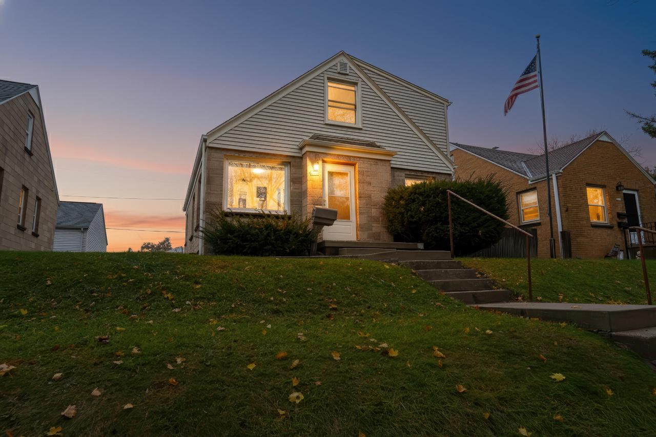 3017 South 49th STREET