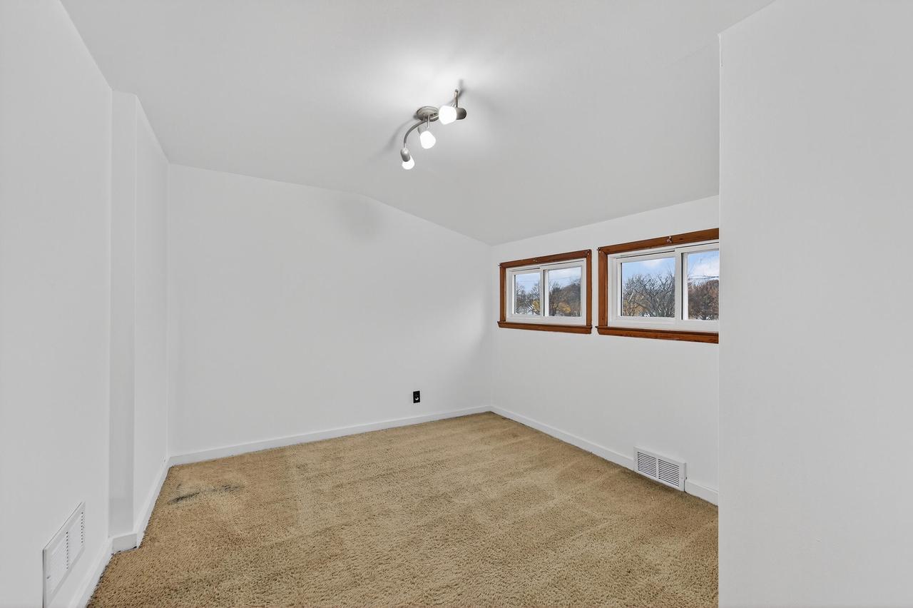 3017 South 49th STREET