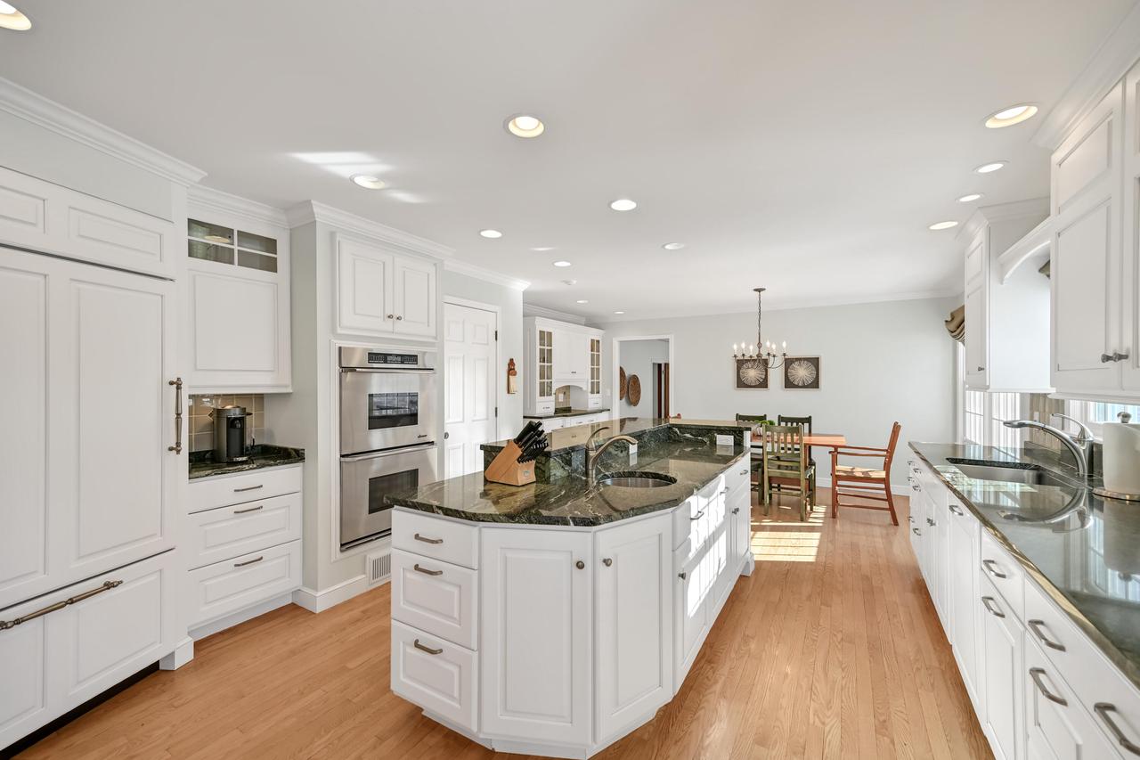 2305 West County Line ROAD