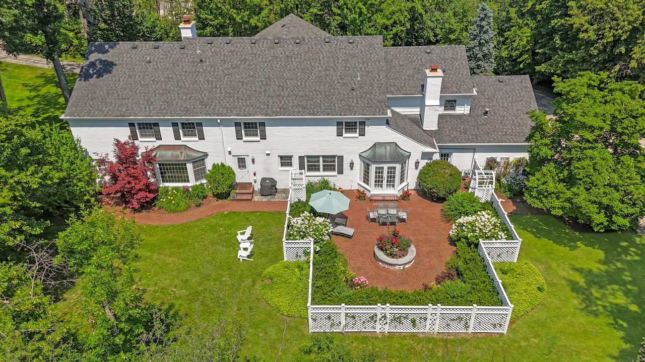 2305 West County Line ROAD