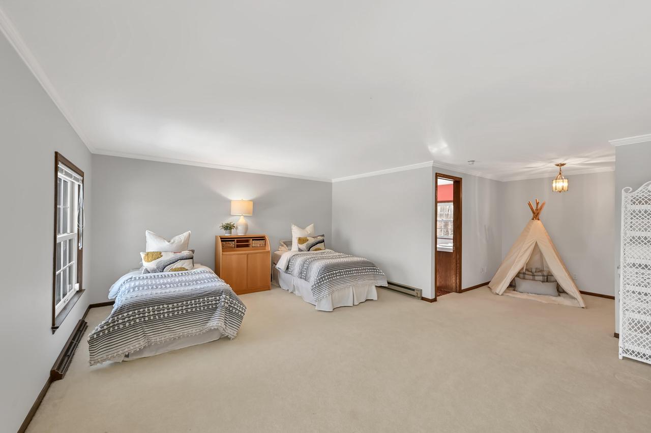 2305 West County Line ROAD