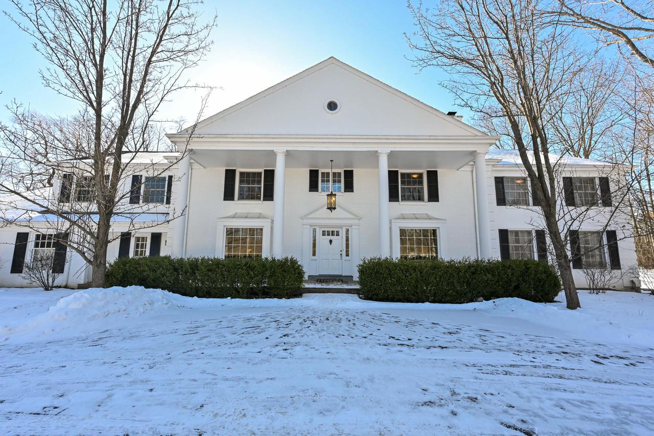 2305 West County Line ROAD