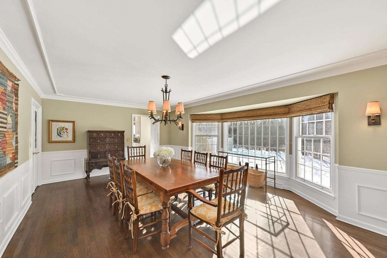 2305 West County Line ROAD