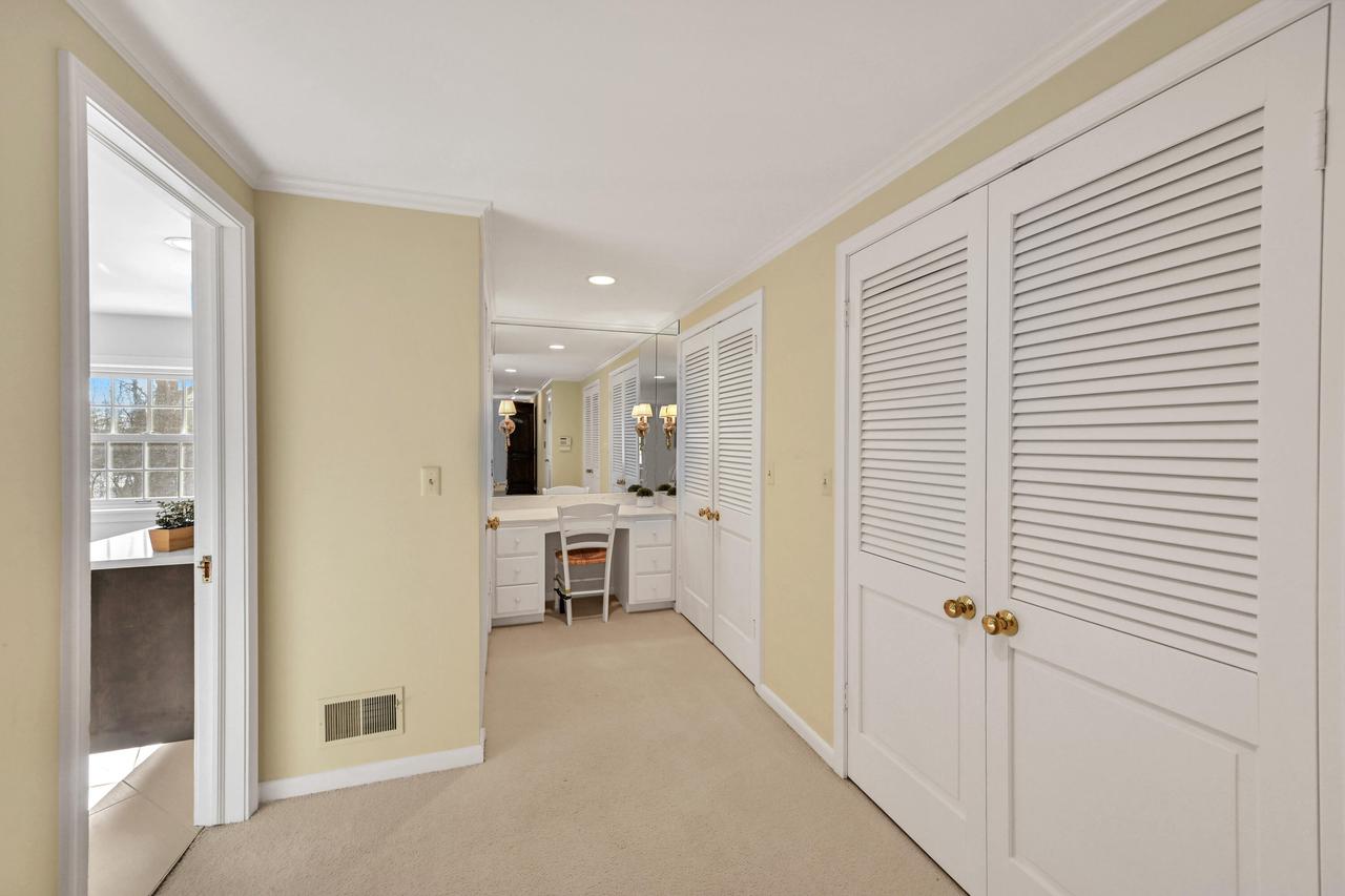 2305 West County Line ROAD