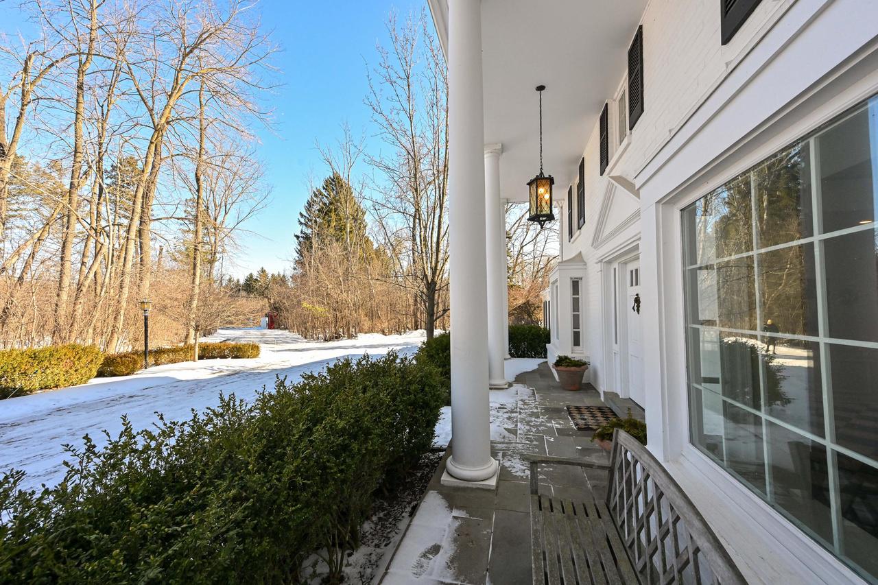 2305 West County Line ROAD