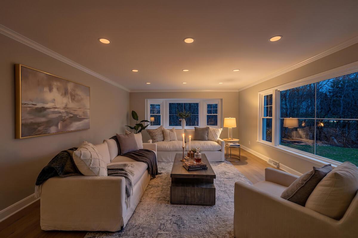 10525 North Fairway LANE