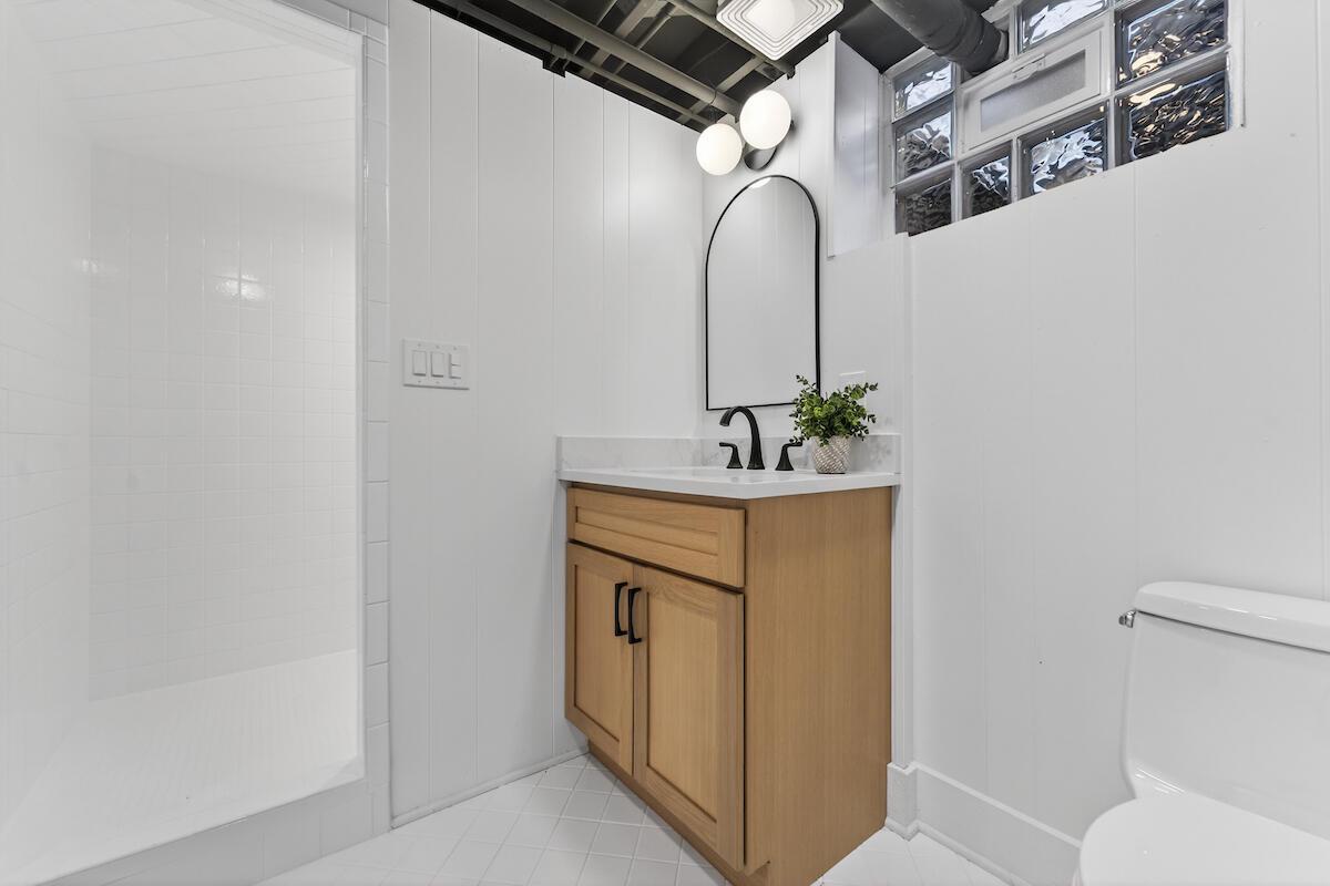 10525 North Fairway LANE