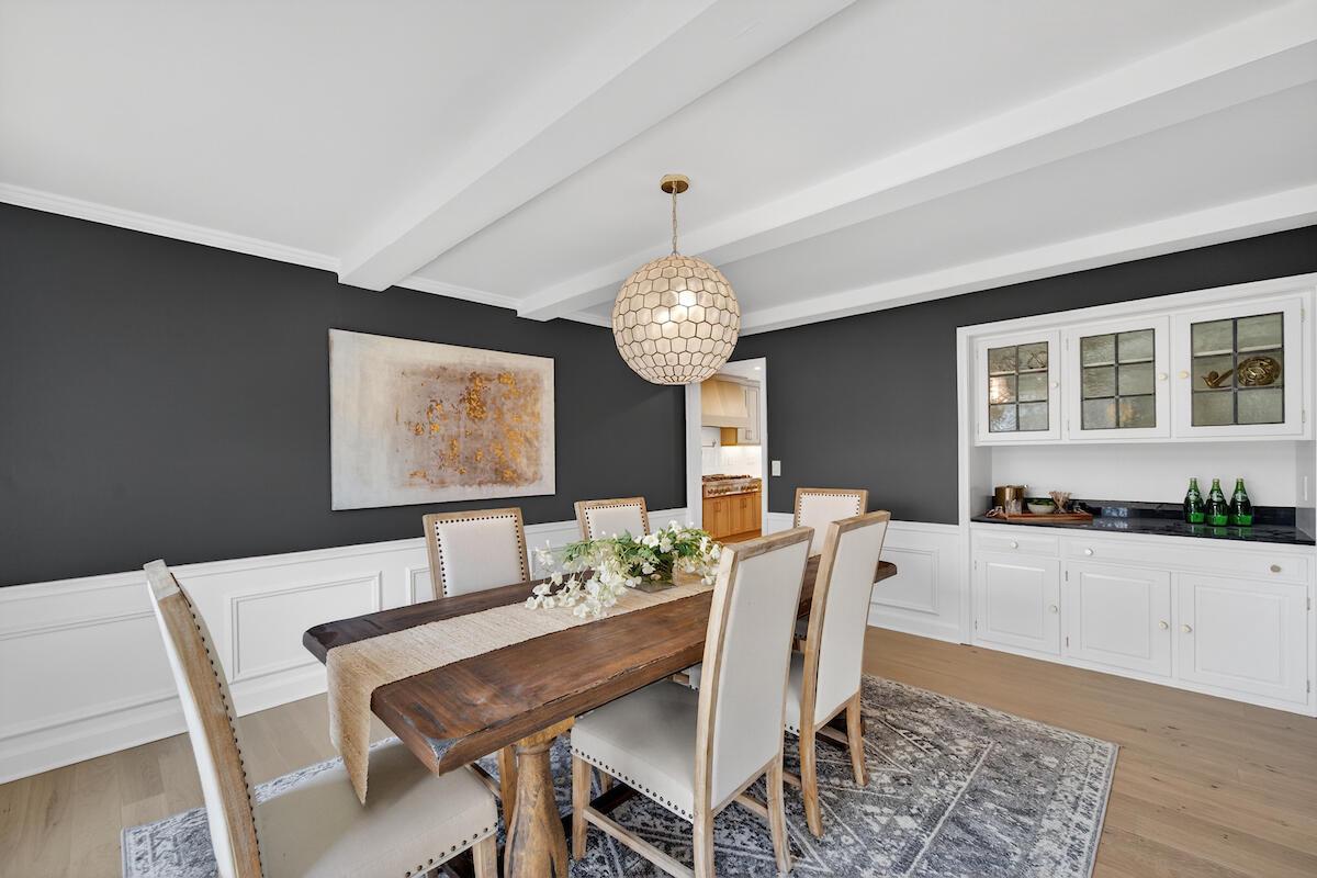 10525 North Fairway LANE