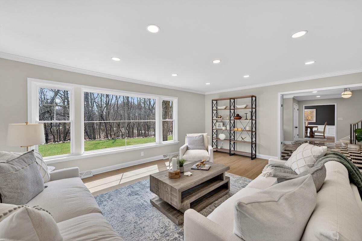 10525 North Fairway LANE