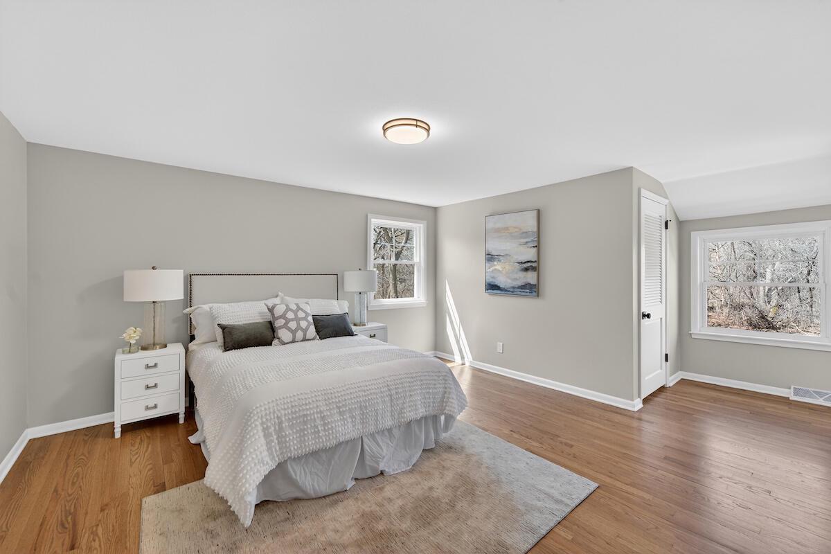 10525 North Fairway LANE