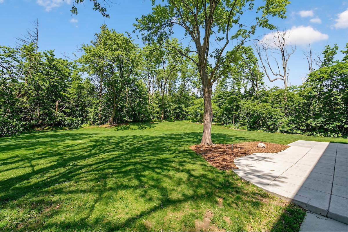 10525 North Fairway LANE