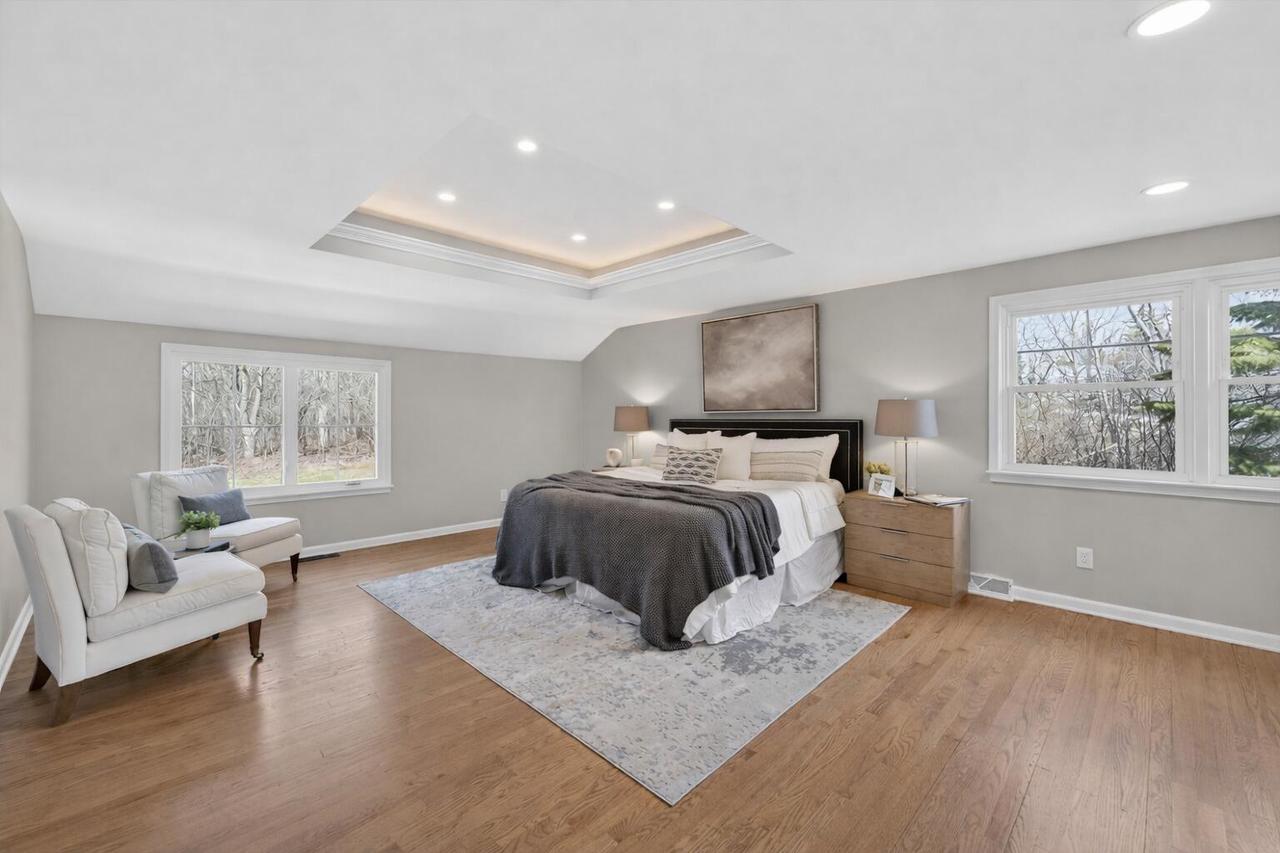 10525 North Fairway LANE