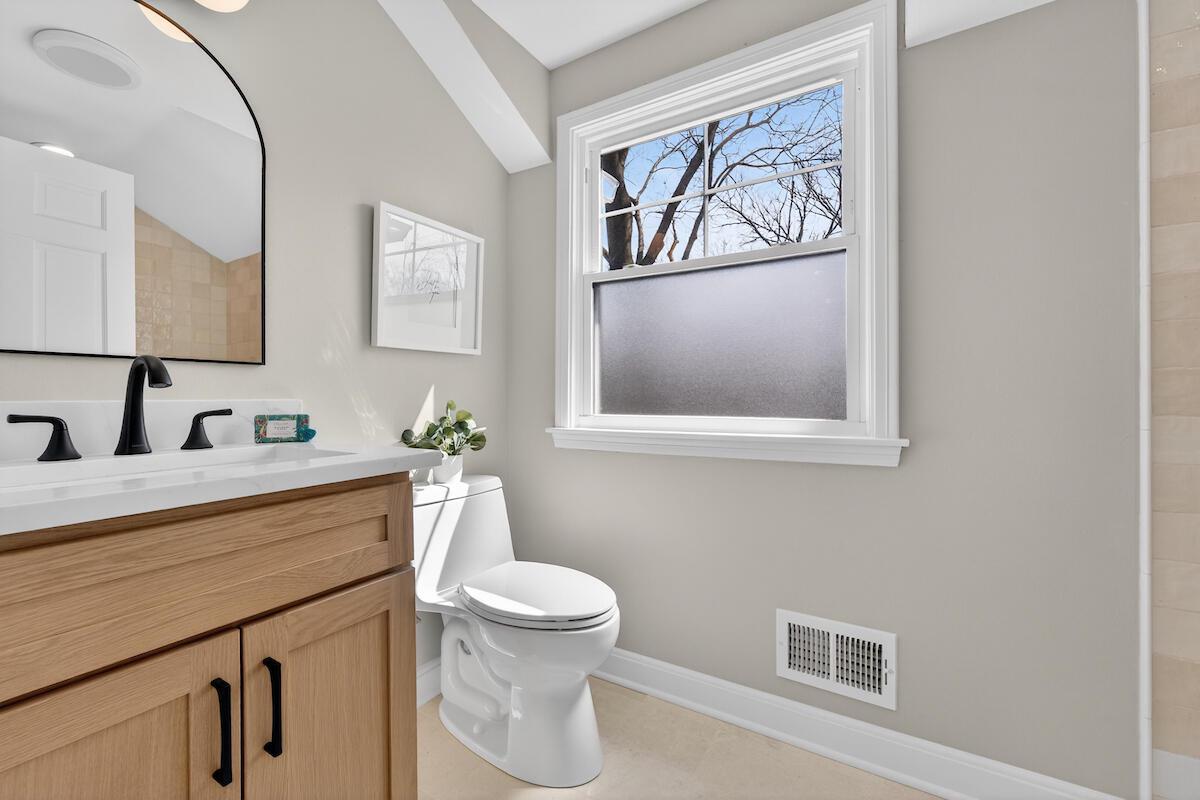 10525 North Fairway LANE