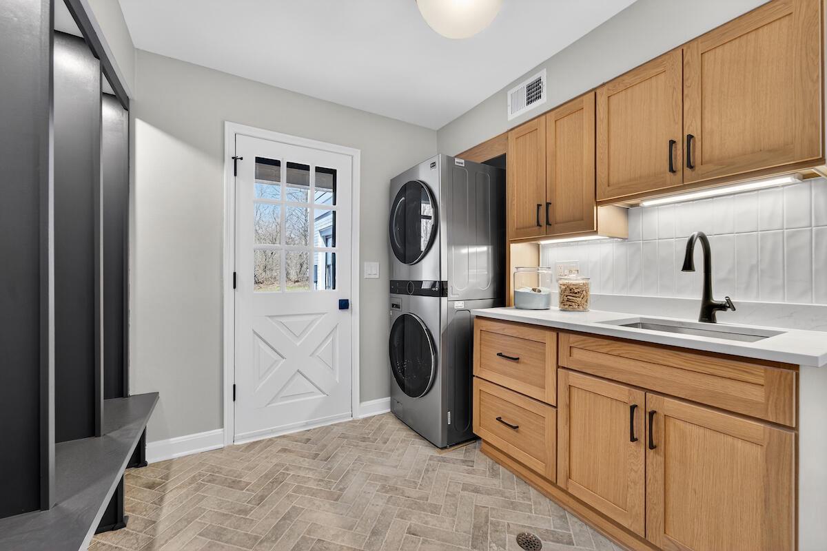 10525 North Fairway LANE