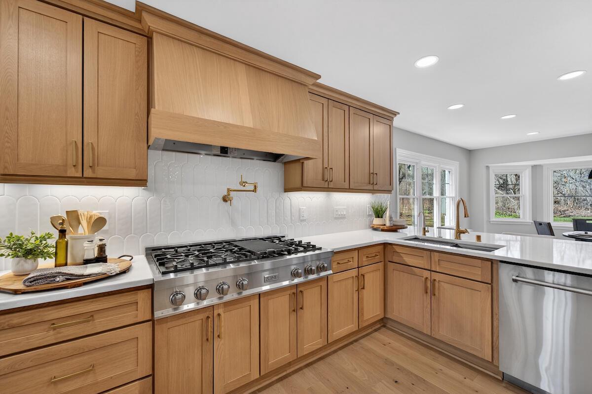 10525 North Fairway LANE