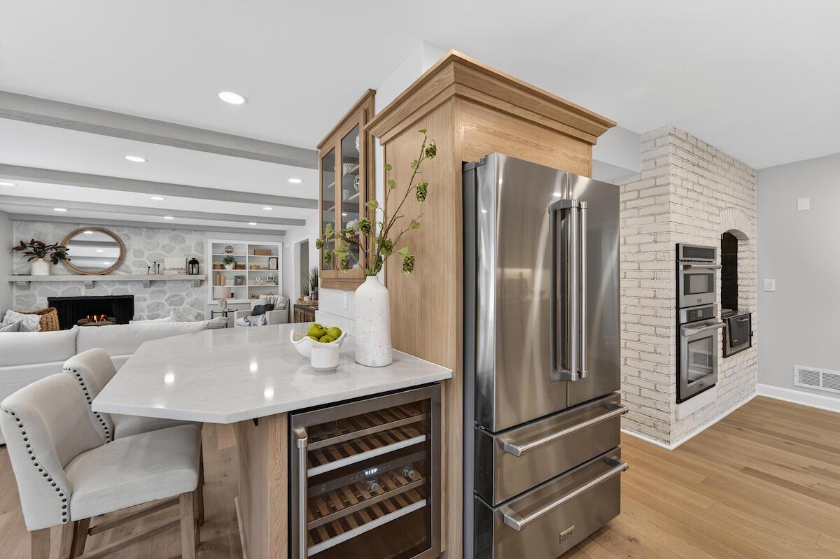 10525 North Fairway LANE