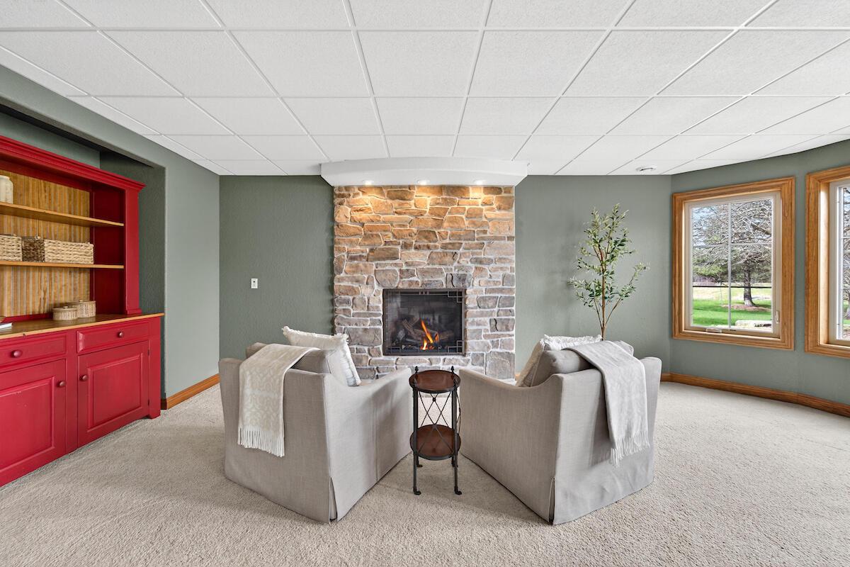 873 Tallgrass DRIVE
