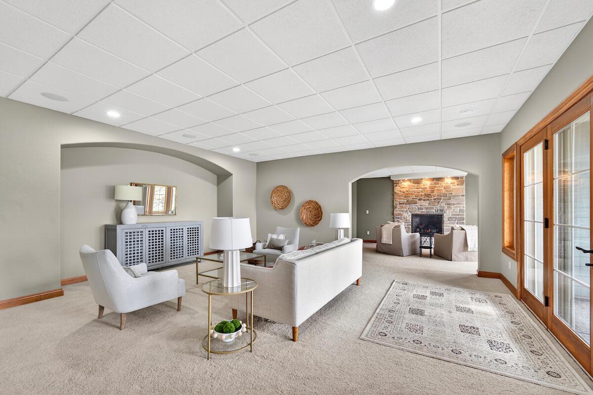 873 Tallgrass DRIVE
