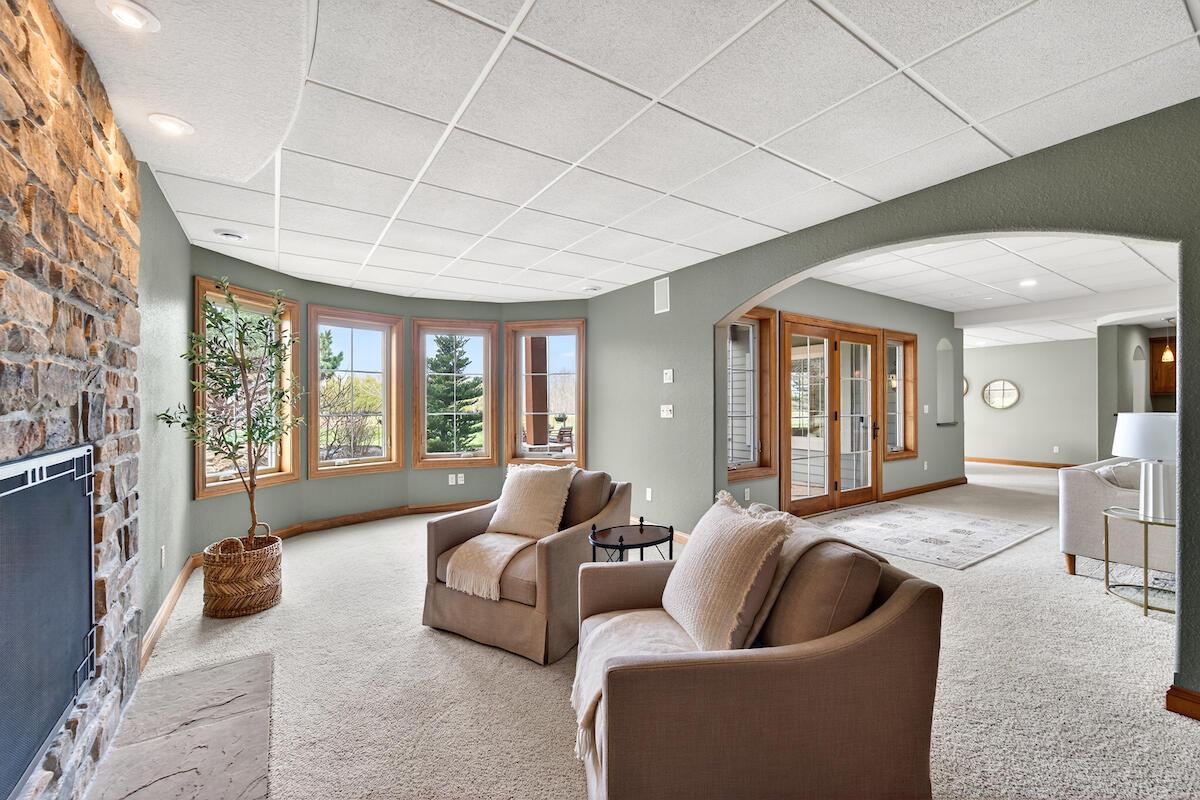 873 Tallgrass DRIVE