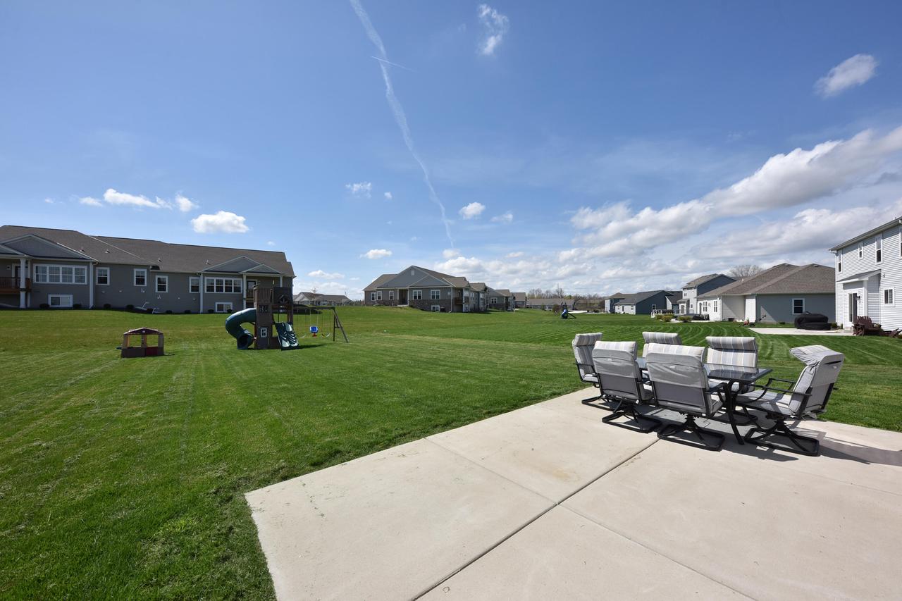 N113W14099 Wrenwood DRIVE