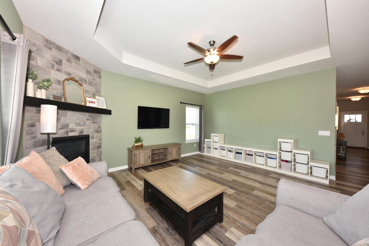 N113W14099 Wrenwood DRIVE