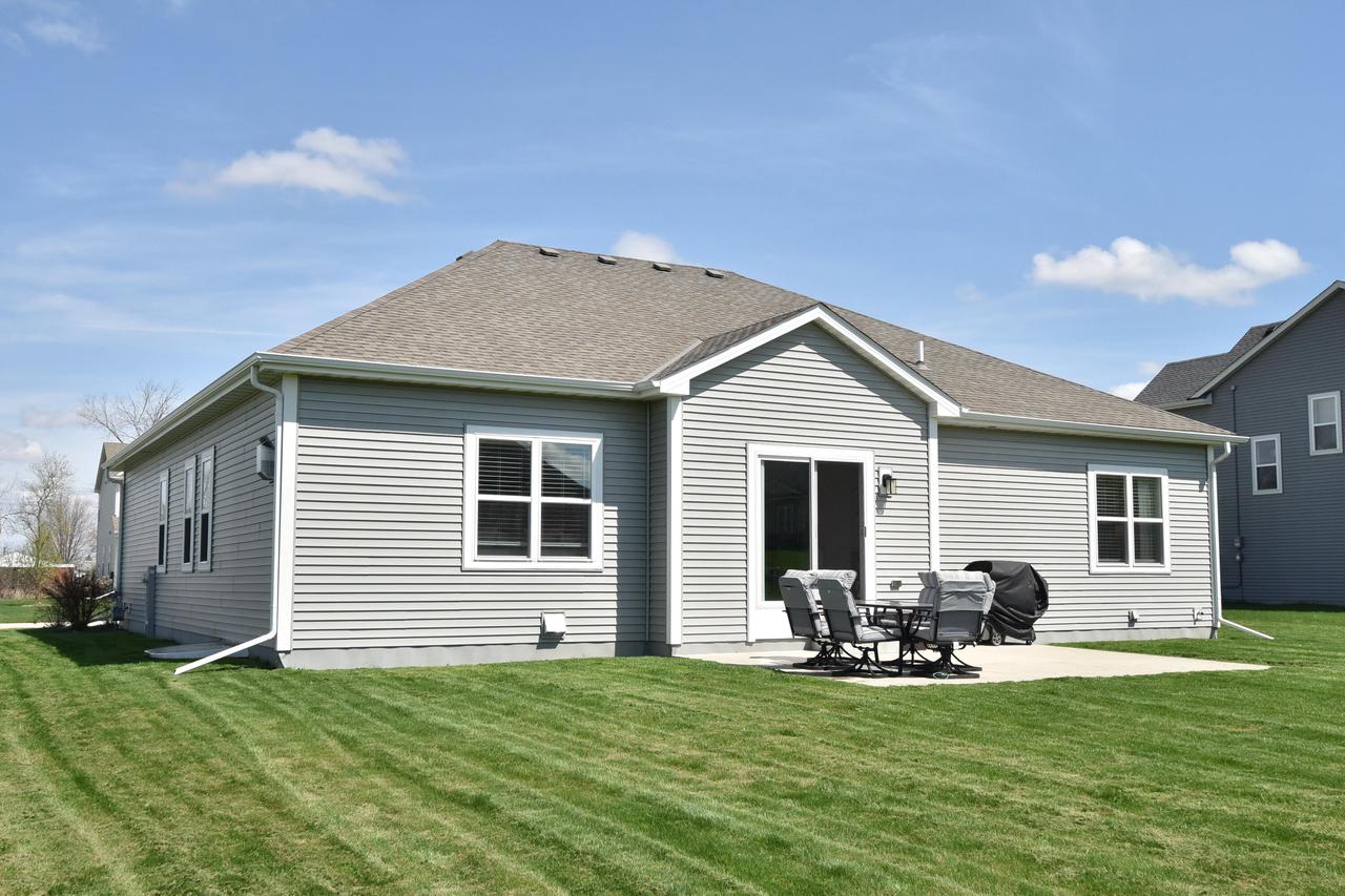 N113W14099 Wrenwood DRIVE
