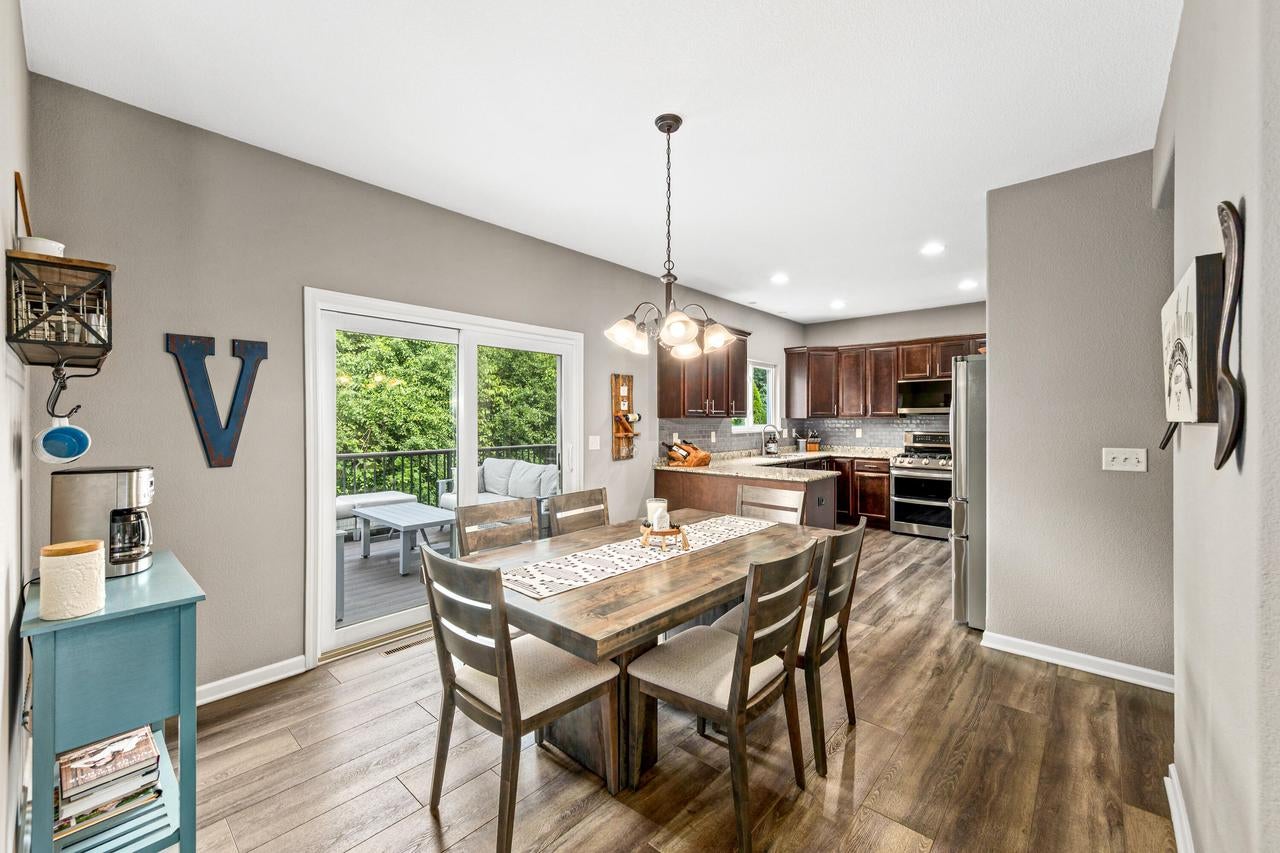 W206N16377 Marshland DRIVE
