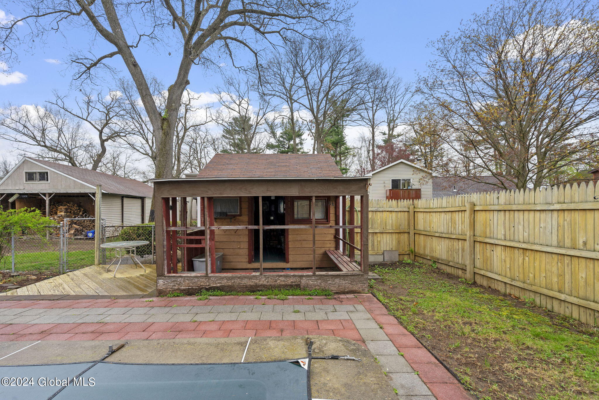 24 Valleyview Avenue
