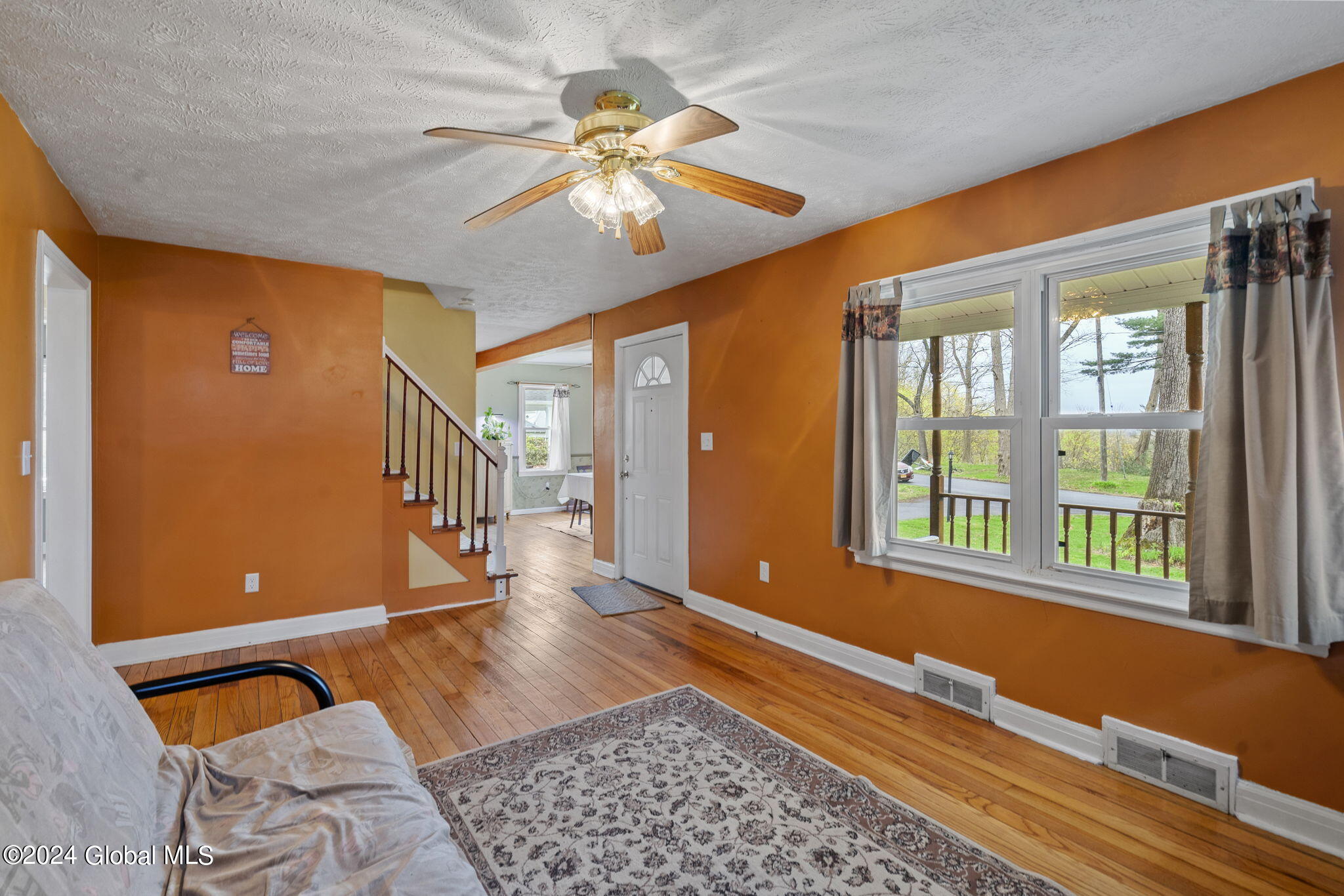 24 Valleyview Avenue