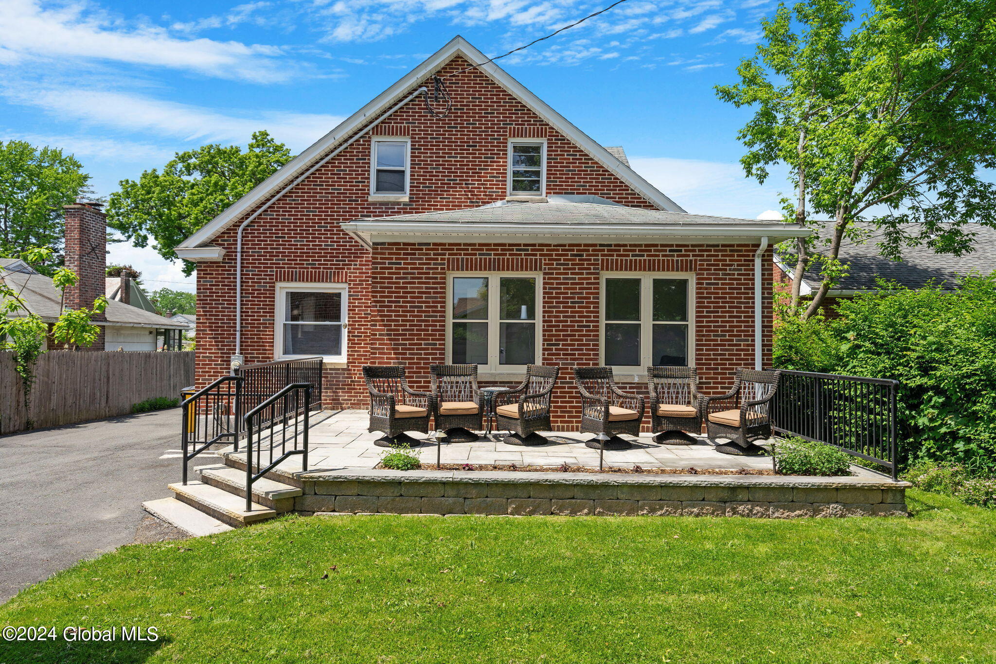 113 Fleetwood Avenue