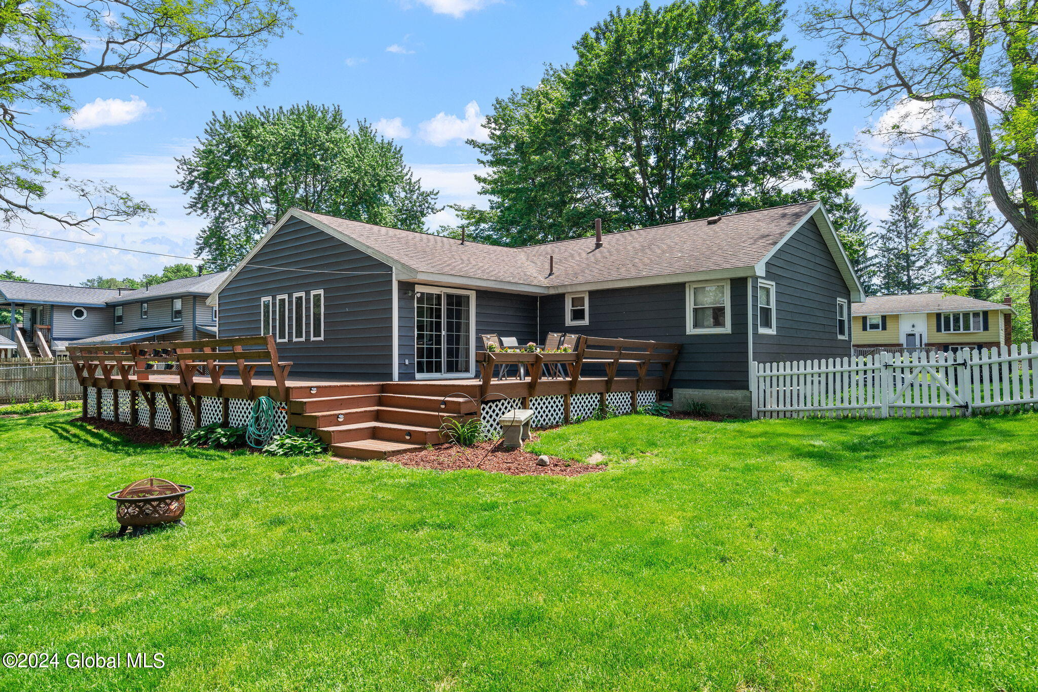1021 Mary Lane