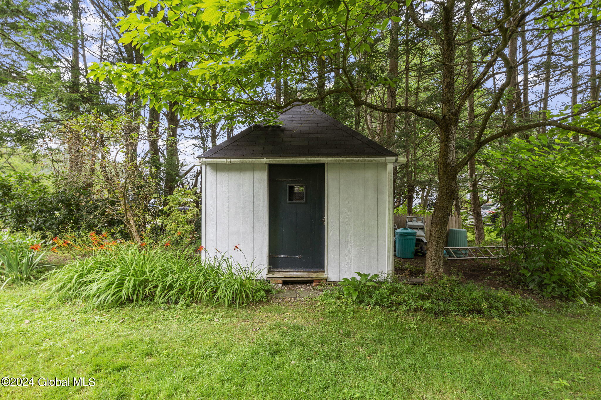 1602 New Scotland Road