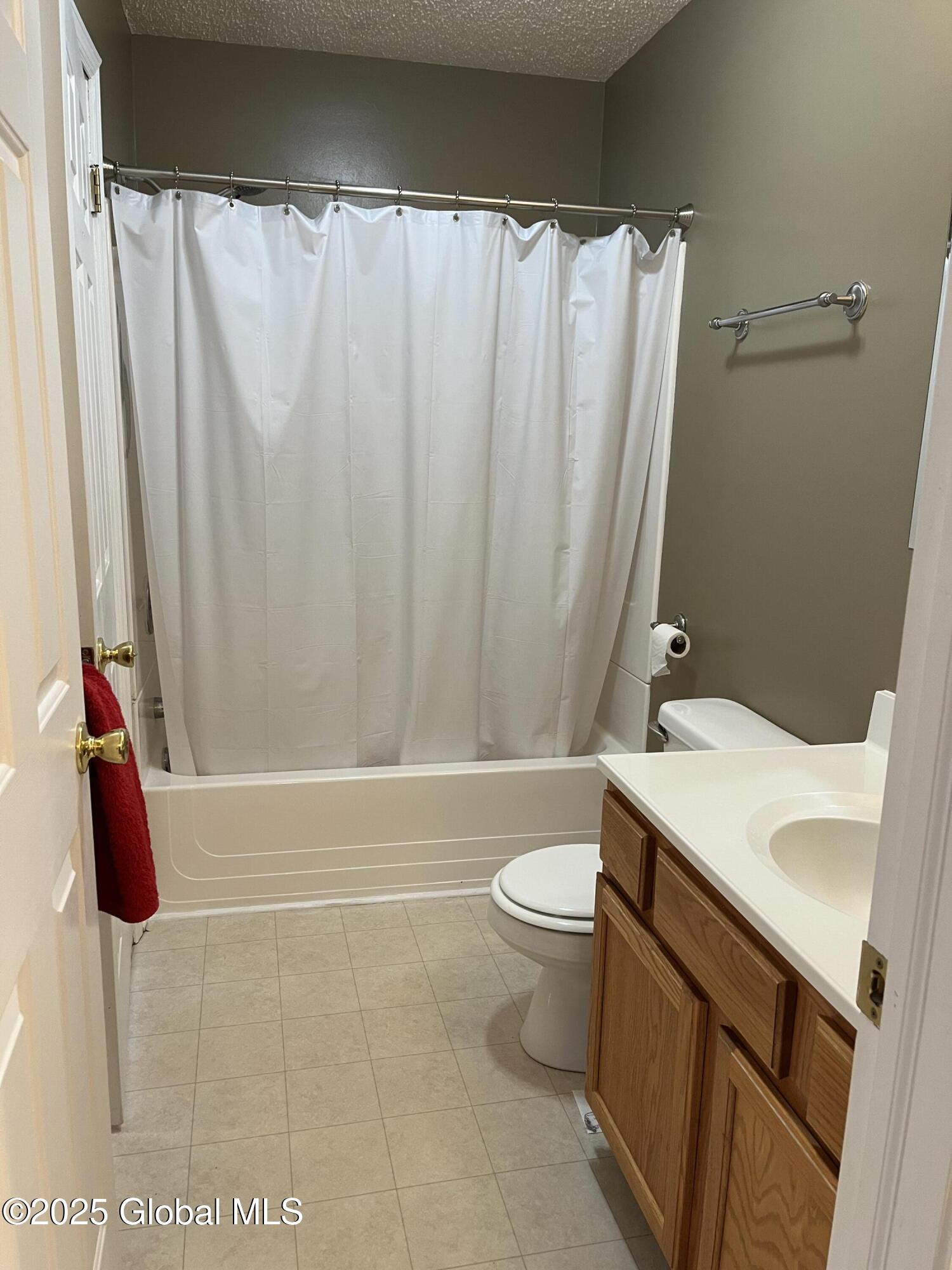 1976 Curry Road, D132
