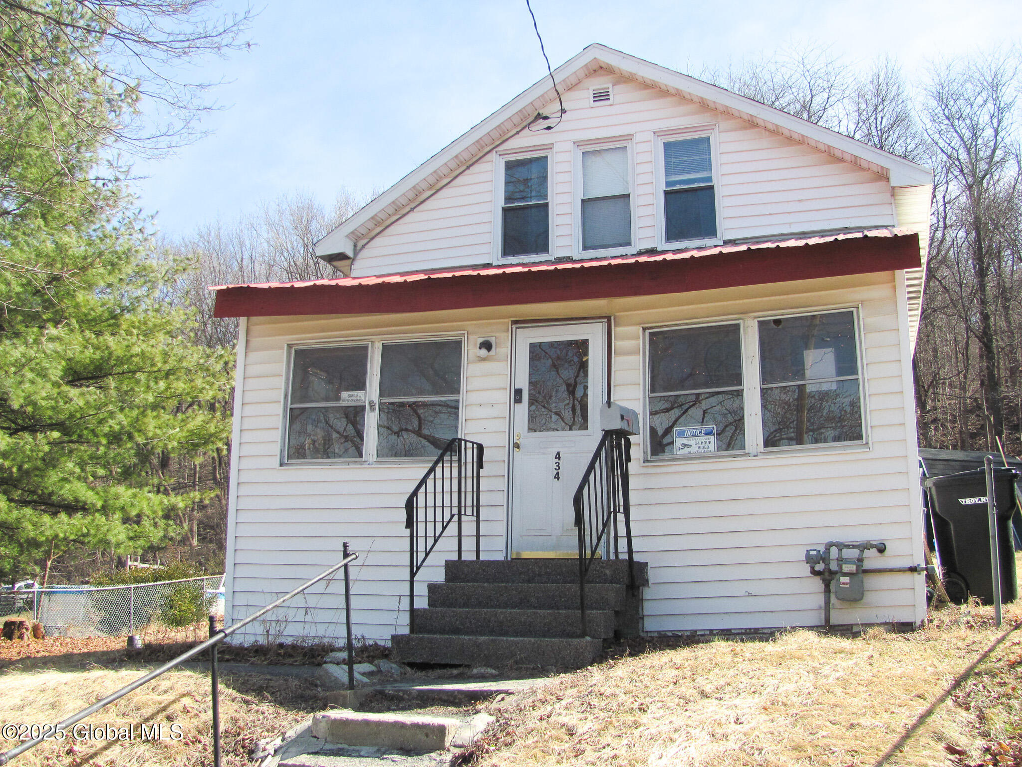 434 4th Street