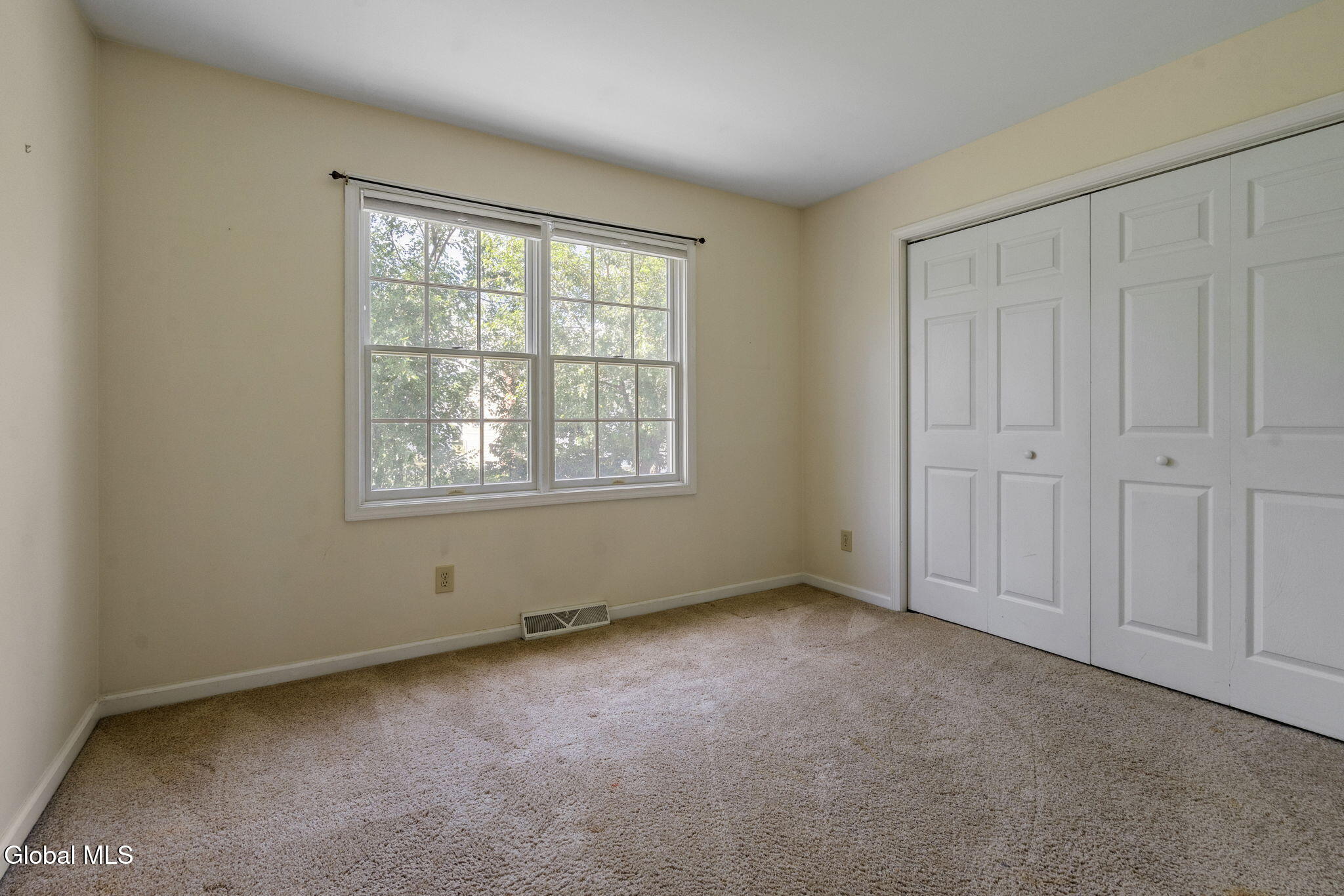 11 Schuyler Road