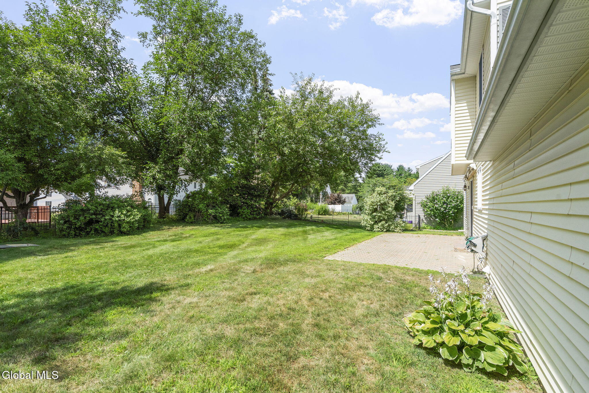 11 Schuyler Road