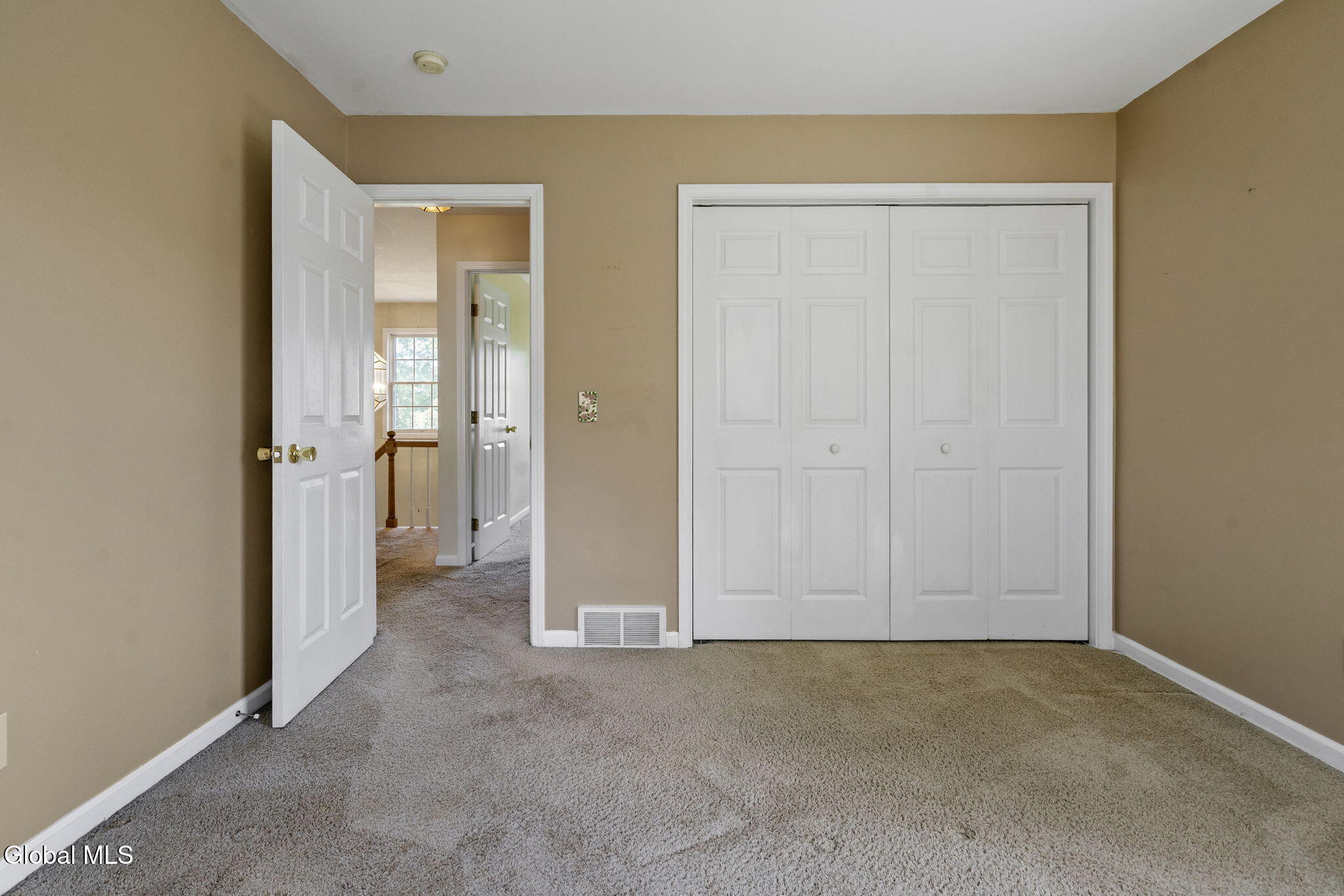 11 Schuyler Road