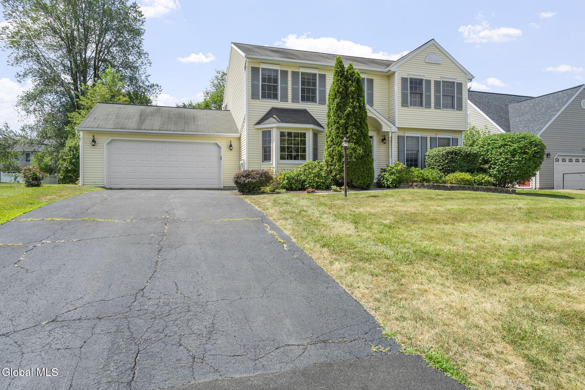 11 Schuyler Road