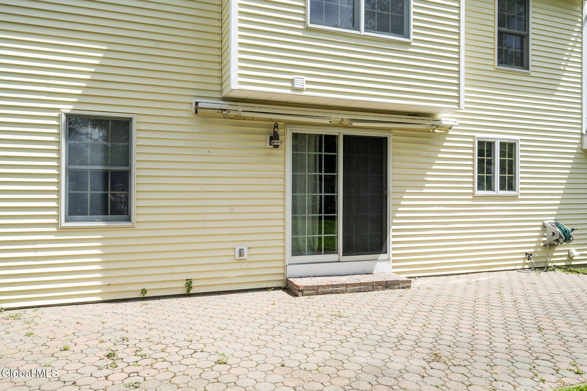 11 Schuyler Road