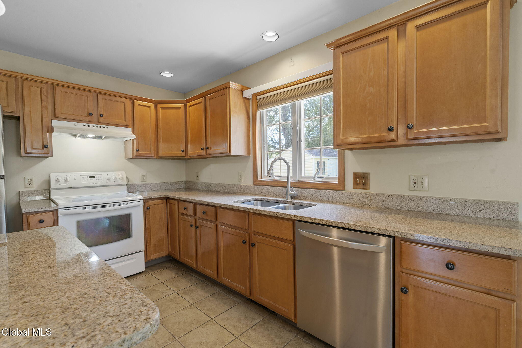 11 Schuyler Road