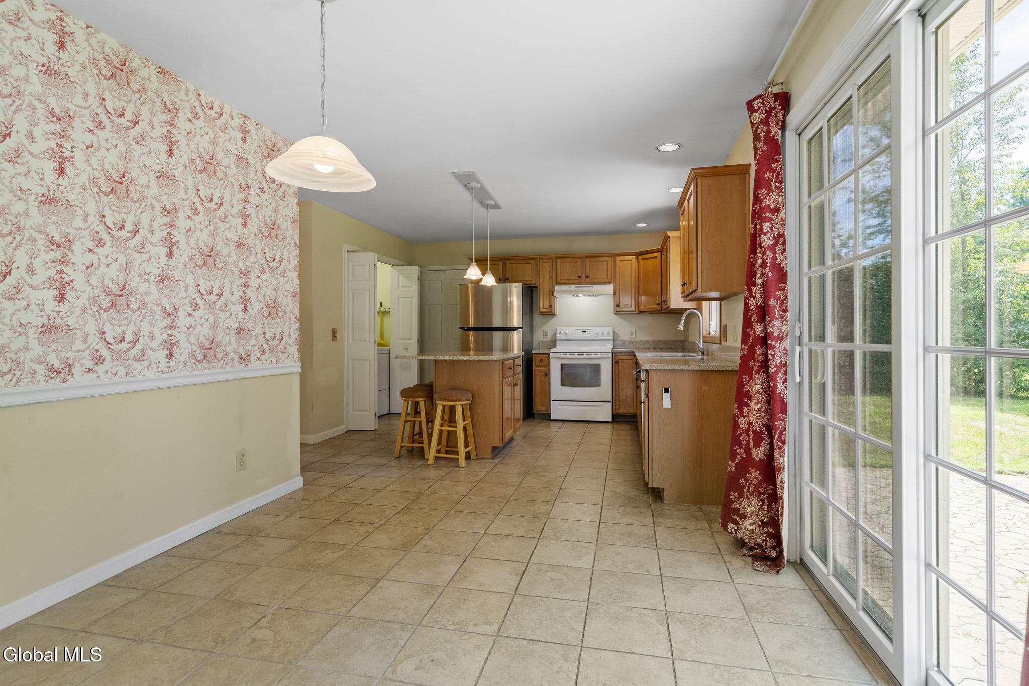 11 Schuyler Road