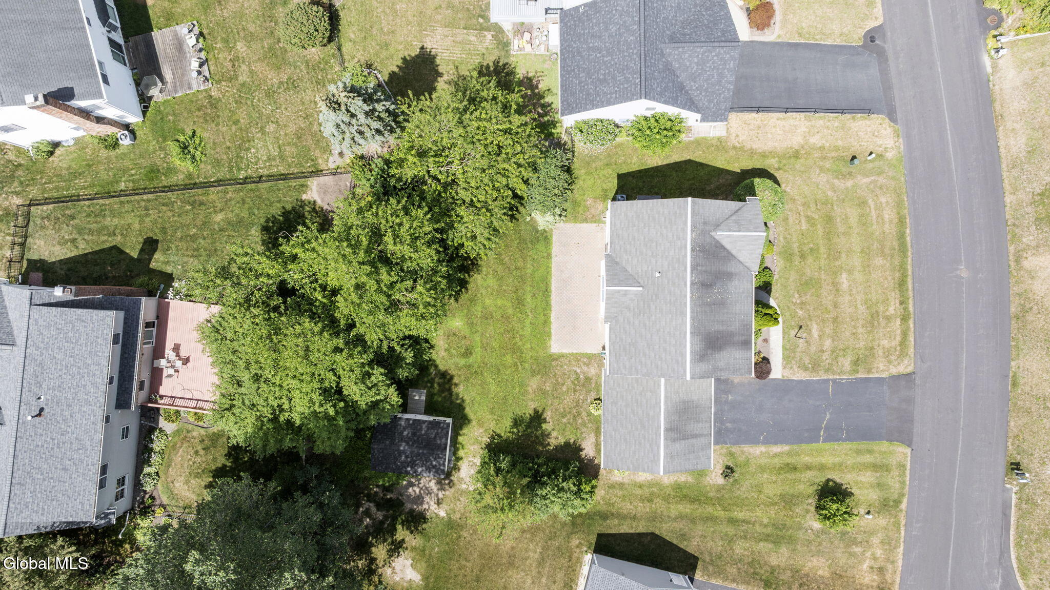 11 Schuyler Road