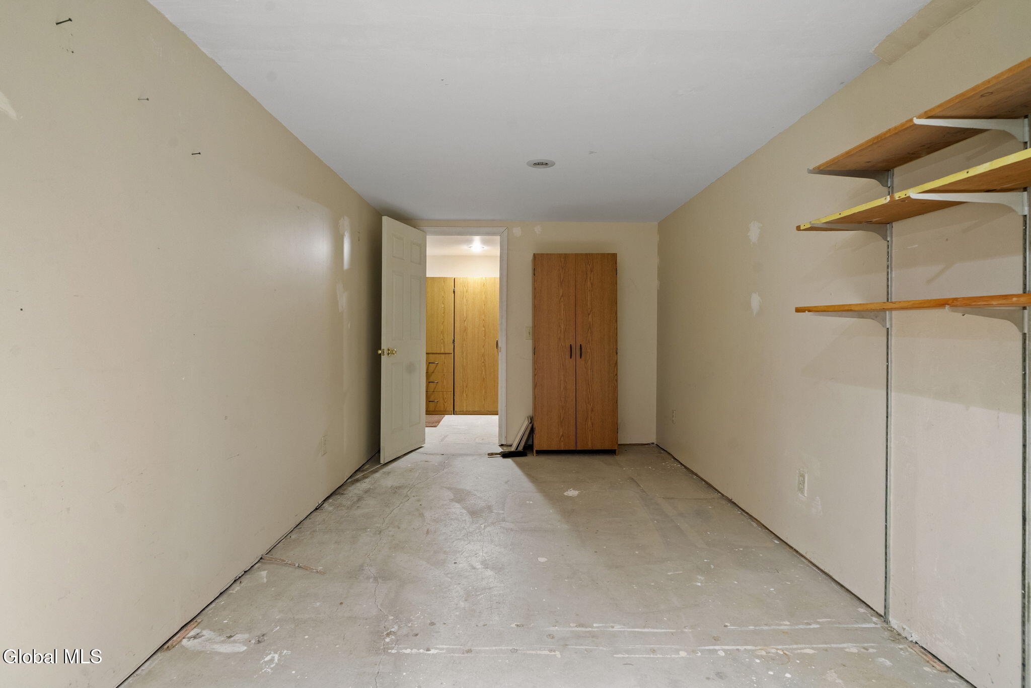 11 Schuyler Road