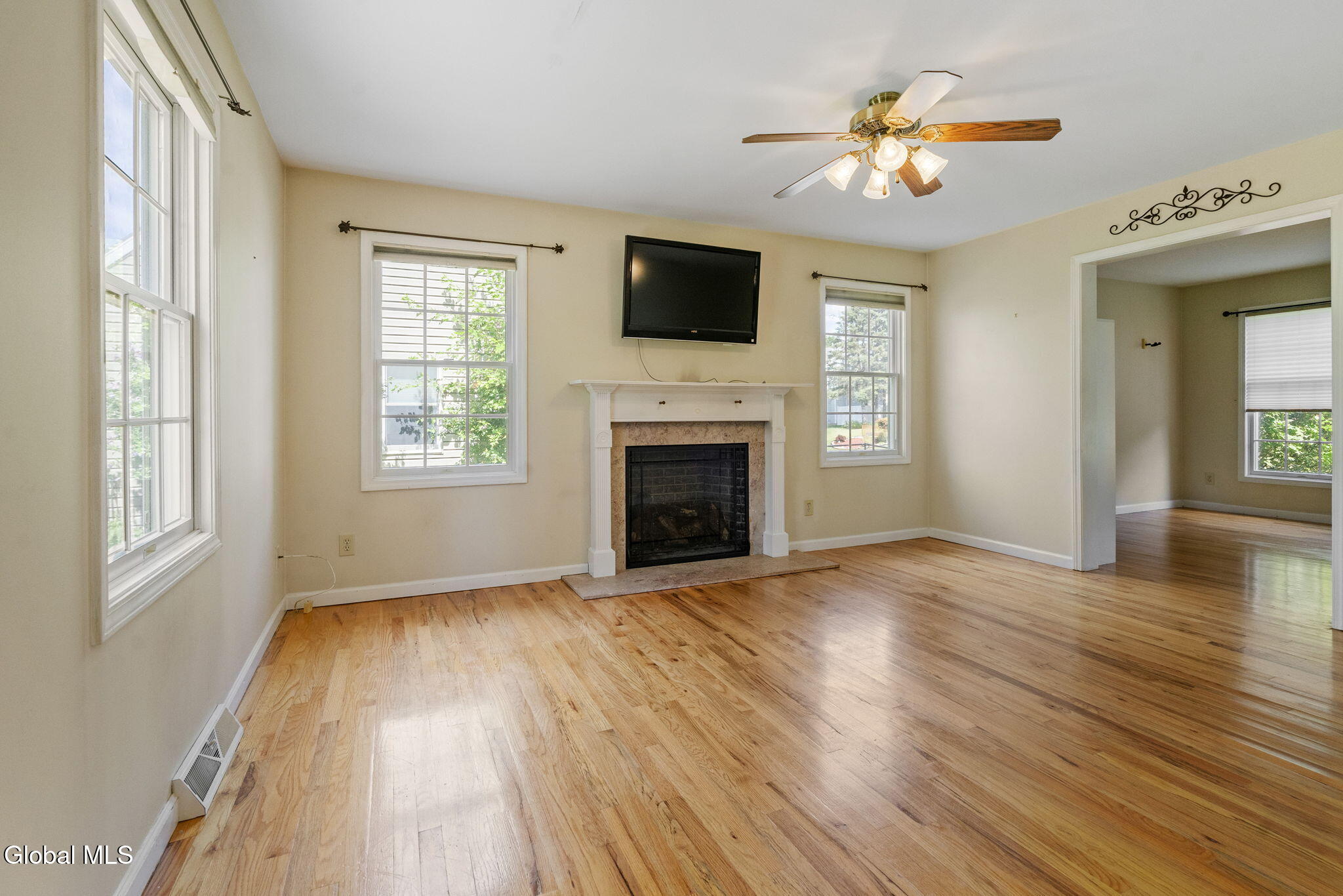 11 Schuyler Road