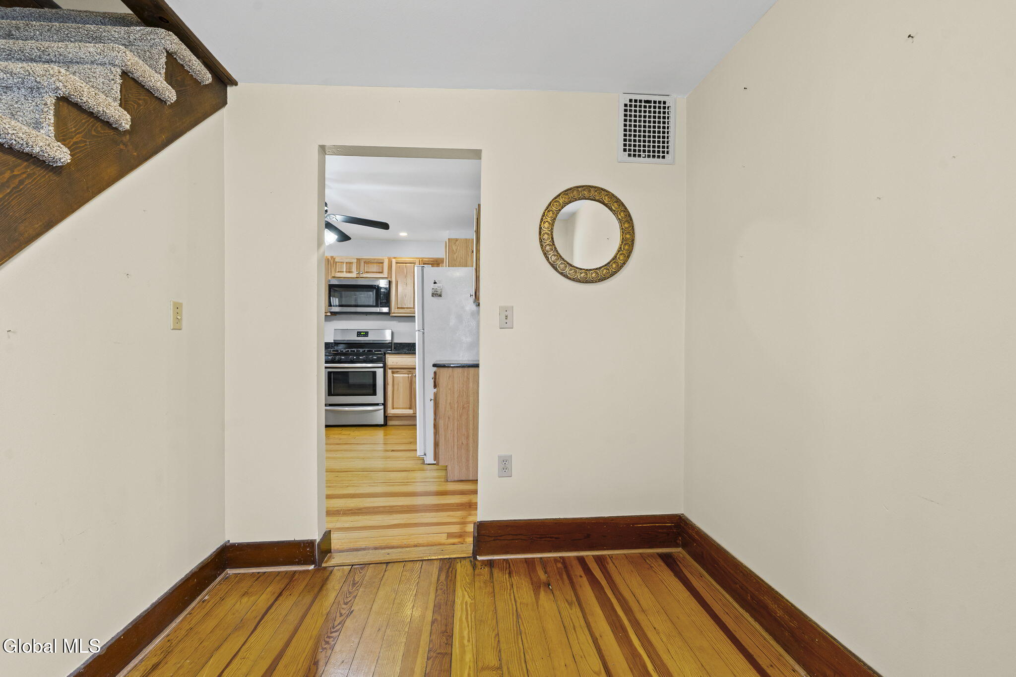 4 Orchard Street