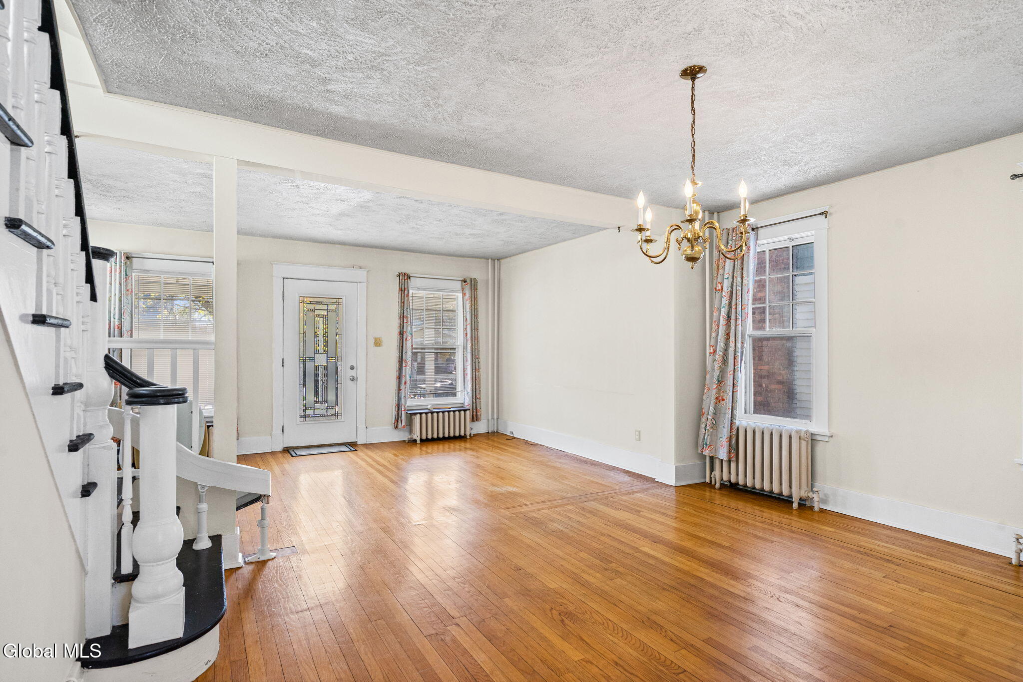 105 Grove Avenue