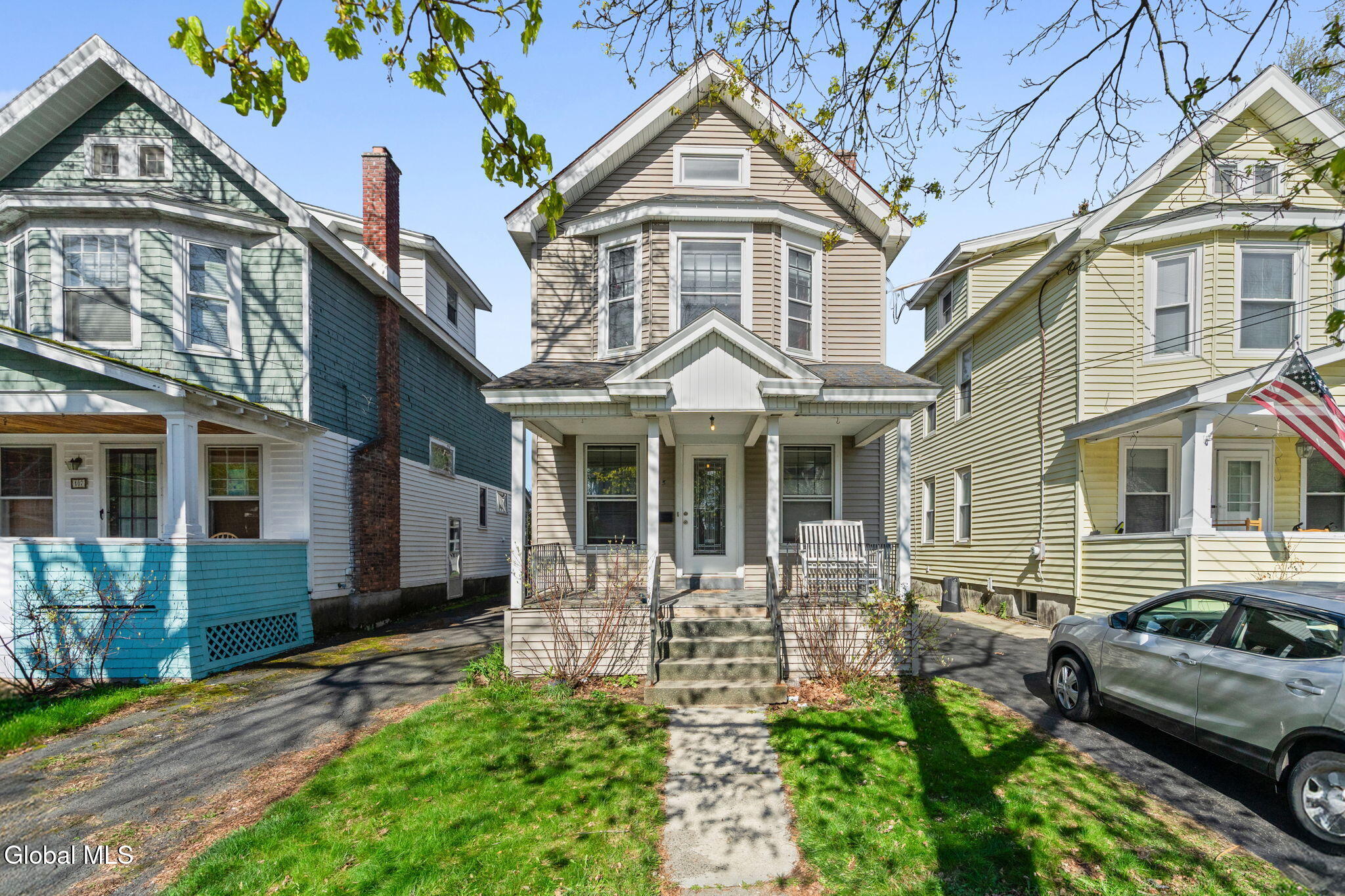 105 Grove Avenue