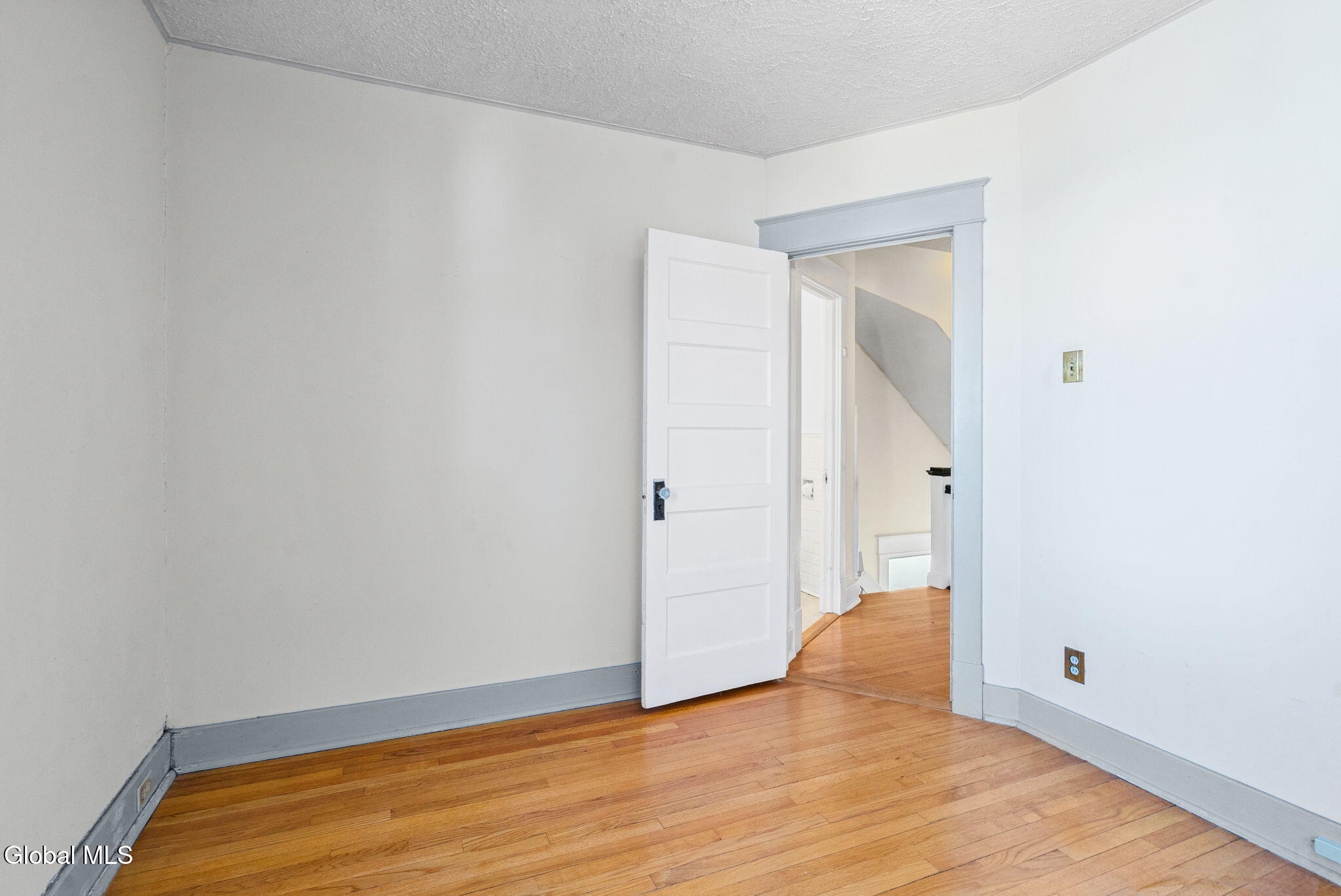 105 Grove Avenue